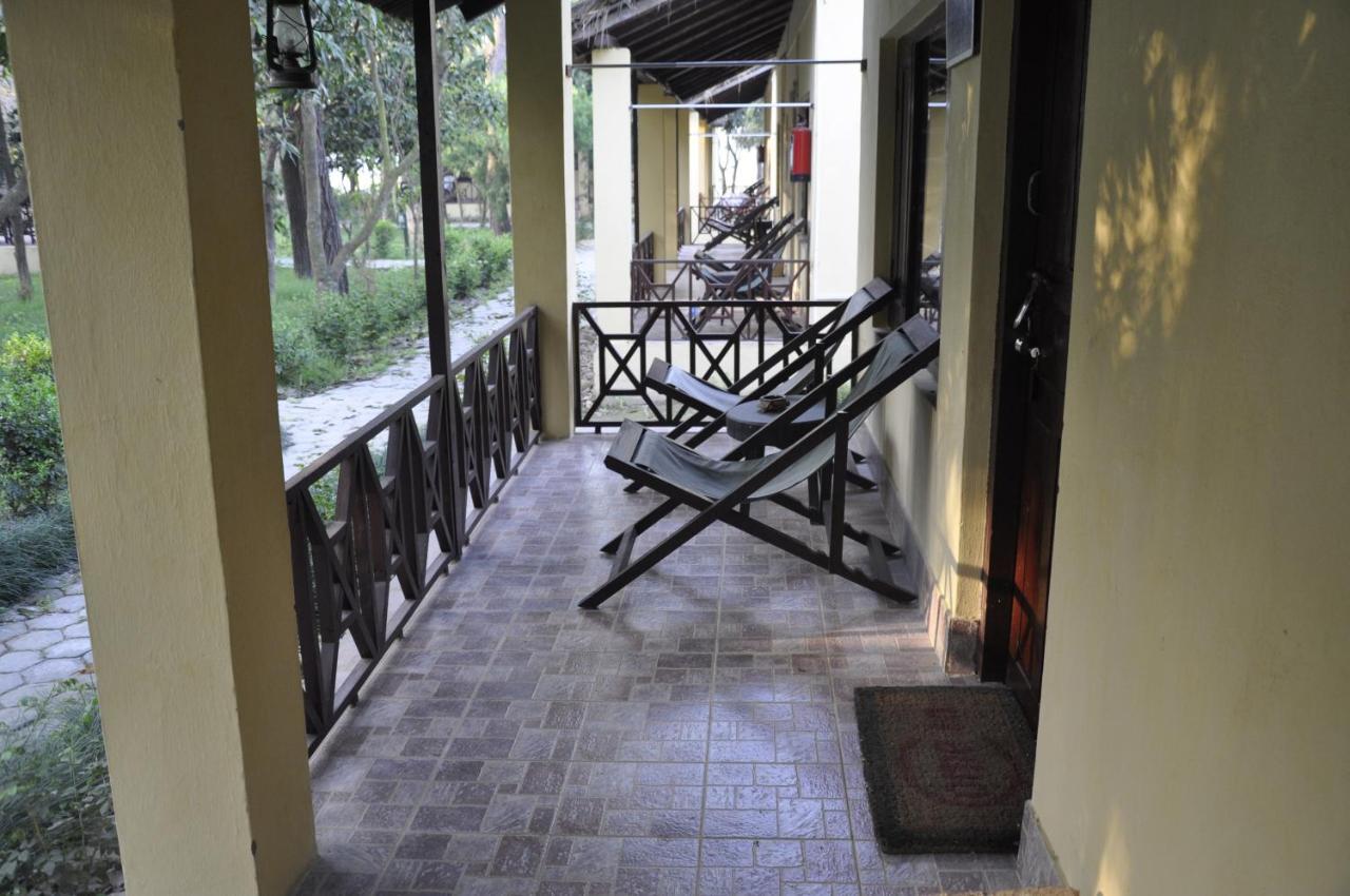 Rhino Lodge Bardia Pvt Ltd Bardiya Zewnętrze zdjęcie